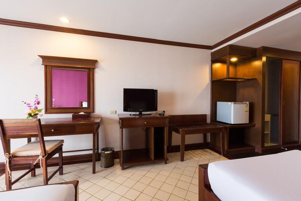Royal Phala Cliff Beach Resort Ban Chang  Buitenkant foto