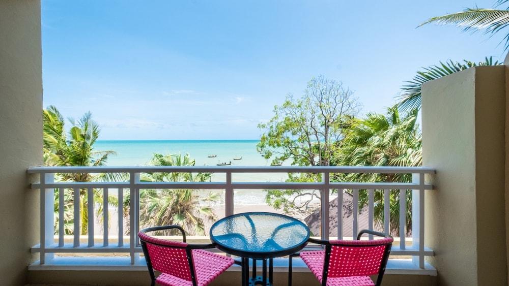 Royal Phala Cliff Beach Resort Ban Chang  Buitenkant foto