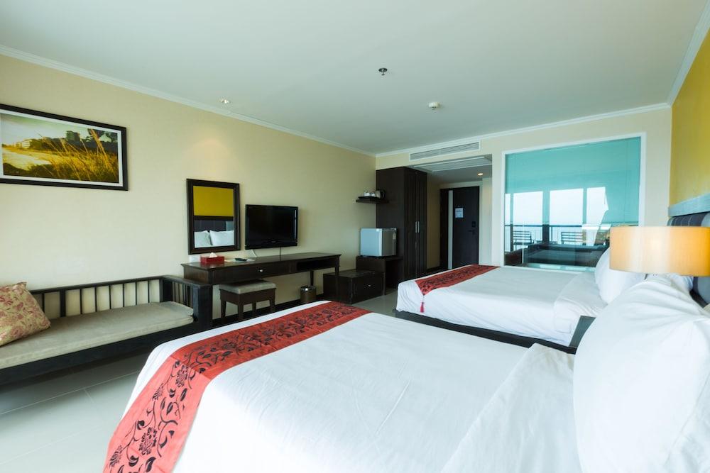 Royal Phala Cliff Beach Resort Ban Chang  Buitenkant foto