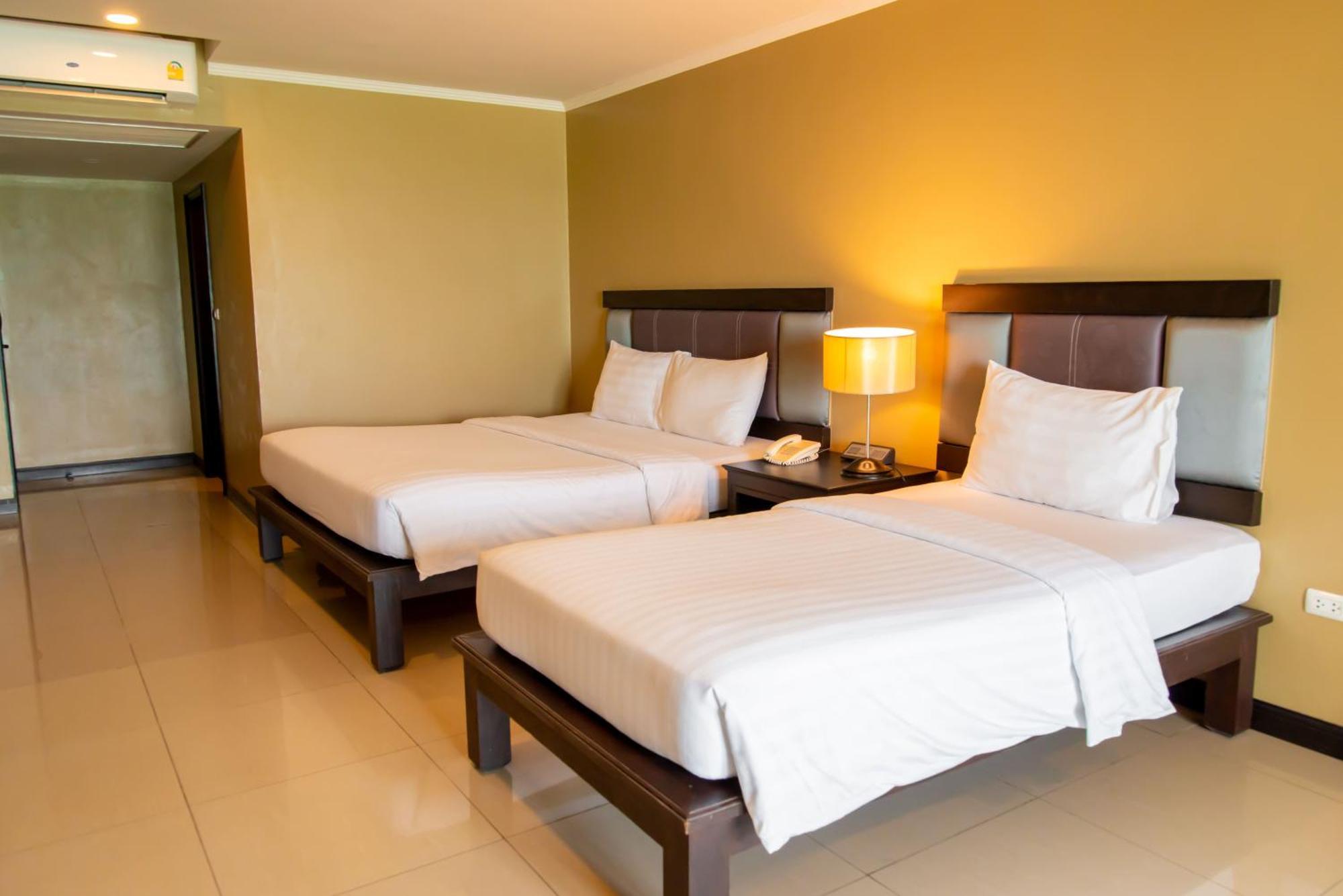 Royal Phala Cliff Beach Resort Ban Chang  Buitenkant foto