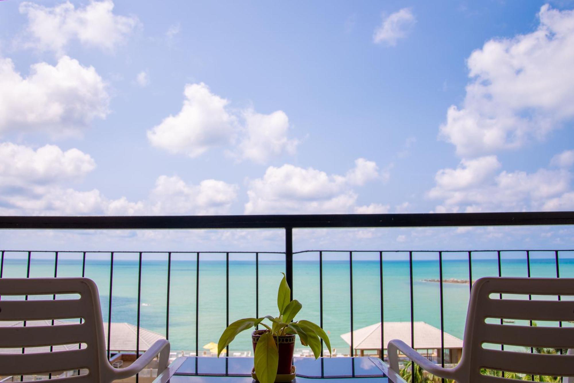 Royal Phala Cliff Beach Resort Ban Chang  Buitenkant foto