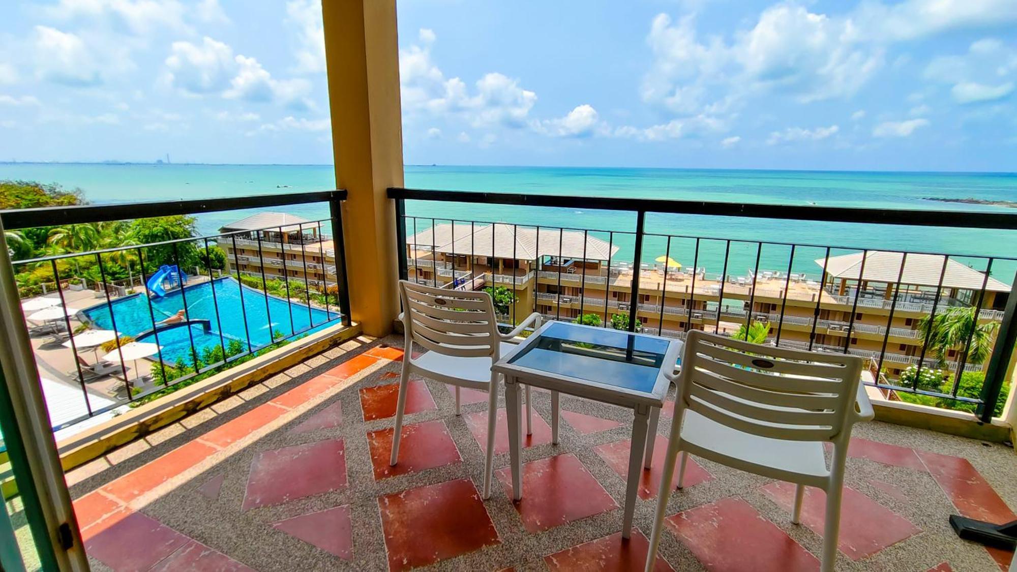 Royal Phala Cliff Beach Resort Ban Chang  Buitenkant foto